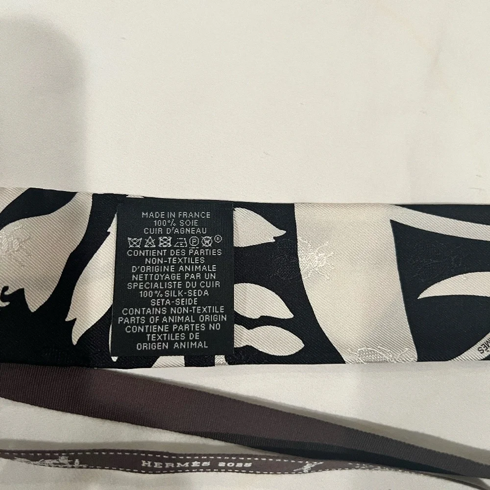 Hermes Scarf Twilly Fringe Leather Bouquet Final Abeille Creme White Black Silk - Picture 6 of 9